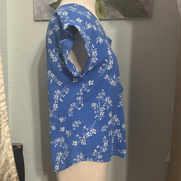 Rue21 Blue Floral Blouse - Picture 3 of 10